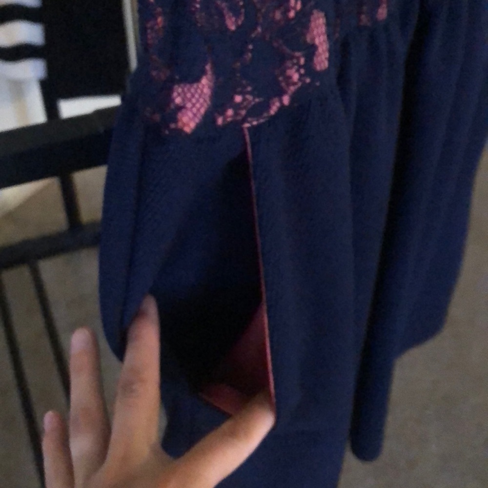 Dress - Picture 3 of 4